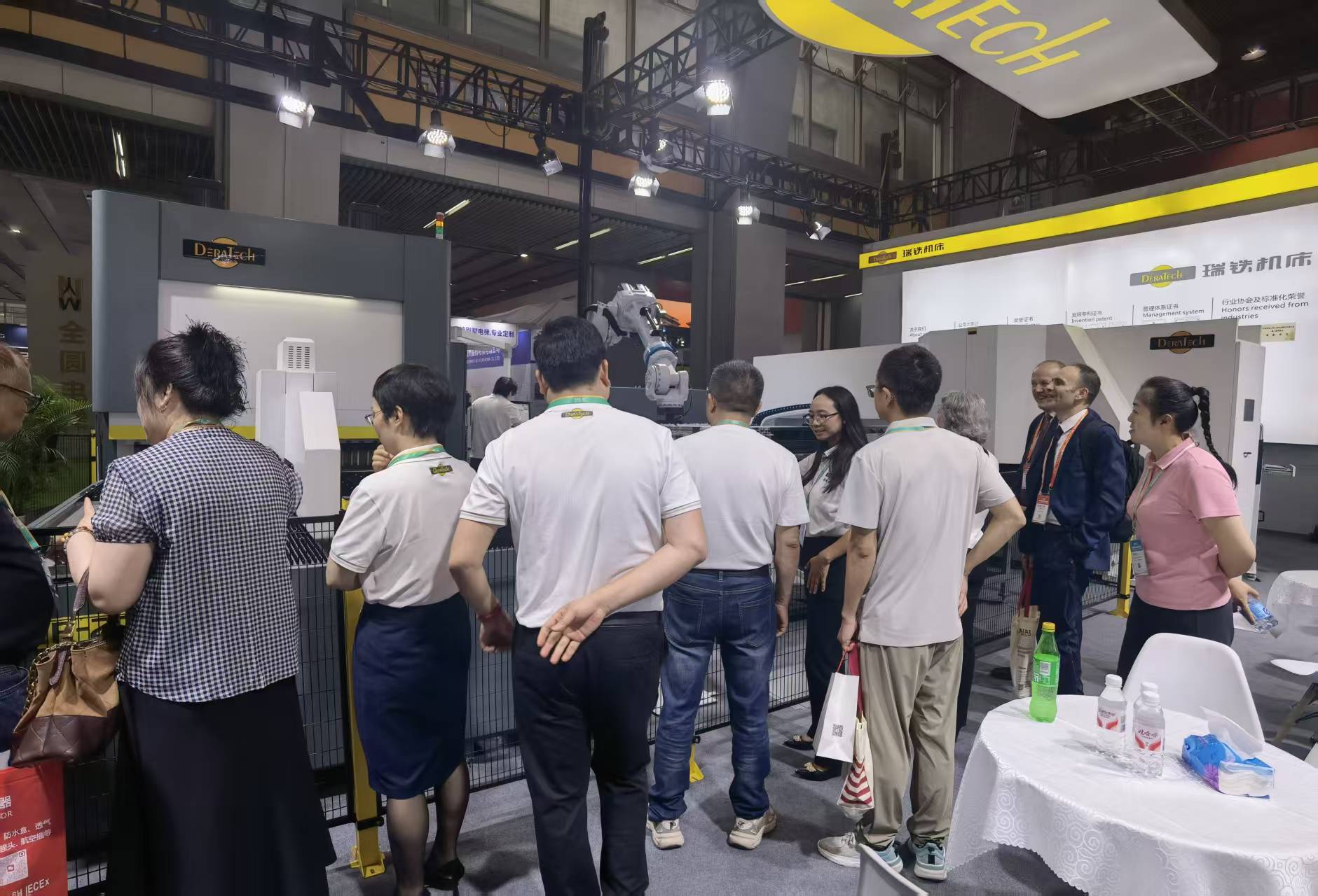 瑞鐵機床攜自動化產(chǎn)線亮相2026國際電梯展，共探行業(yè)智造新方向